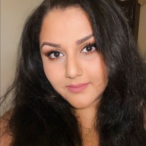 Meet your Posher, Sharokina